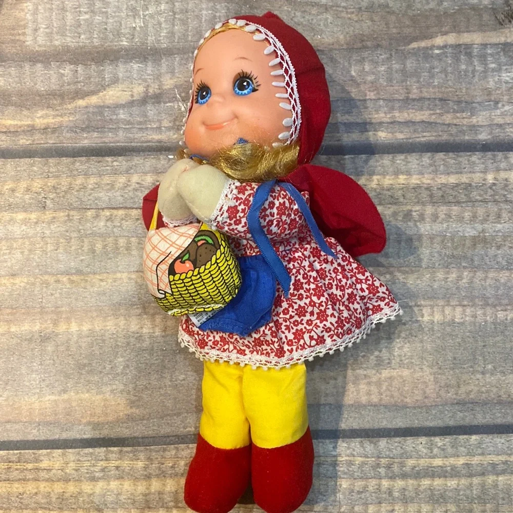 Mattel Vintage Little Red Riding Hood Story Beans 11” Doll - Picture 2 of 11